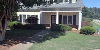 4BR home close to downtown Watkinsville Gallery 1