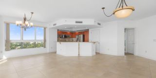 231 Riverside Drive Gallery 21