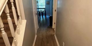 Room in 6 Bedroom Home at Flint Glenn Ln Gallery 12