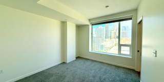 Very Unique Spacious Two Bedroom - Two bath luxury Condo with Views and Pool Gallery 13