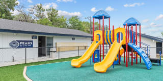 Peaks at Live Oak Peaks at Live Oak Gallery 13