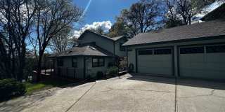 Spacious 4 bedroom, 3 bathroom home Gallery 1