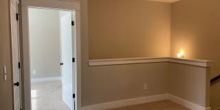 Spacious 3 bedroom home with garage and fenced backyard! Gallery 14