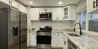 Fully-Renovated 3 Bedroom/2.5 Bathroom with In-Unit Laundry near Highlandtown, Baltimore, MD! Gallery 18