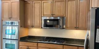 3 Bedroom Townhome in Sterling, with a large complete loft on top floor Gallery 12