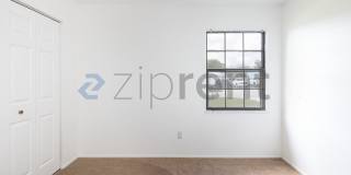 2251 SE Rainier Rd Gallery 3