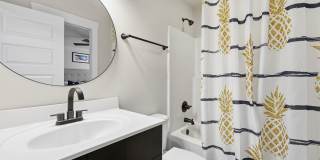 1041 Scenic Boulevard Gallery 23