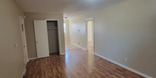 6005 Dickson Rd Gallery 2