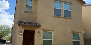 Modern 3-Bedroom Home Built in 2023 – Prime Tucson Location Gallery 1