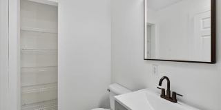 48 Broadway St., Suite D Gallery 21