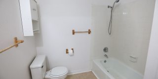 2 bed 1 Bath townhouse Gallery 32