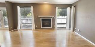 West Linn Single Family 3 Bd/2.5 Bth w/ Basement/Bonus Room. Gallery 4