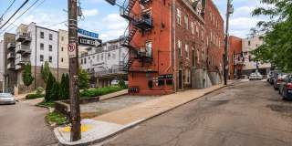 3401 Butler St Gallery 24