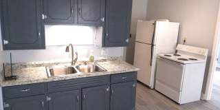Walk to the Beach, 2 Bedroom, 1 Bath, Unfurnished Condo, Utilities Included! Gallery 4