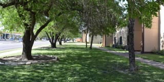 Hunters Point Apartments Gallery 30