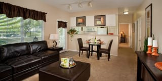 Del Mar Apartments Gallery 8