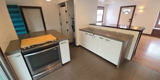 Beautifully designed 2BD/1BA home located near Henderson Center! Gallery 10