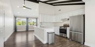 6102 Glacier Gallery 6