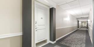 250 Daniel Burnham Square Gallery 4