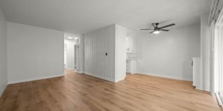 928 4th Street Gallery 29
