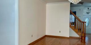 306 Jefferson Ave Gallery 8
