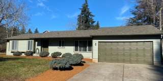 Cul-de-Sac Comfort Meets South Salem Charm Gallery 1