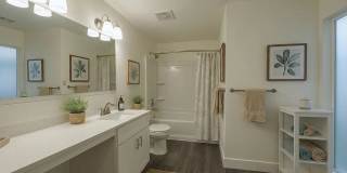Cherry Creek Apartments Gallery 5