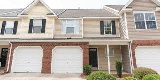 2 Bedroom Townhome with Two Private Ensuite Bathrooms & Garage Gallery 1