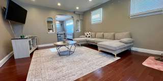 Stunning 3-Bed Twin Home in Lansdowne! Available May 1st! Gallery 8