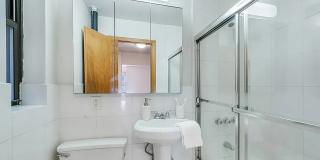 215 East 84th Street Gallery 4