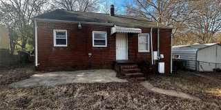 Room in 3 Bedroom Home at Crispin Ave Gallery 5