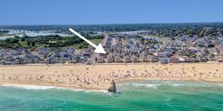 239 Beach Front Gallery 1