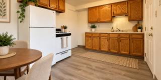 Spacious 2BR Townhome with Washer and Dryer Hook-ups & Yard! Call us Today for a Showing! Gallery 1