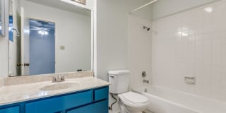 2-BEDROOM TOWNHOME IN ALAMO HEIGHTS Gallery 15