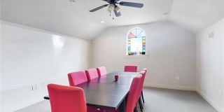 8120 OAK Street Gallery 4