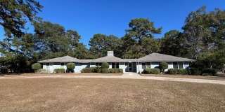 2537 Stonegate Drive Gallery 1