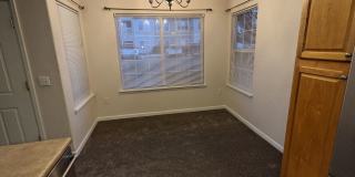 AWESOME 2-BEDROOM CONDO INCL. GARAGE, SWIMMING POOL, WASHER & DRYER! Gallery 16