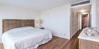 Yacht Harbor Tower Furnished 1BR Gallery 10