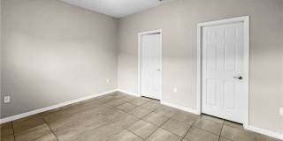 1322 Trafalgar Parkway Gallery 21