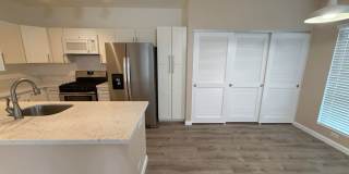 Palm Court 2 bedroom and 2 bathroom ground floor unit with 2 parking Gallery 1