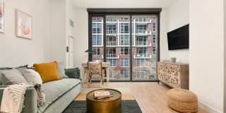 855 West Madison Street Gallery 15