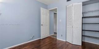 3083 N Oakland Forest Dr Gallery 23