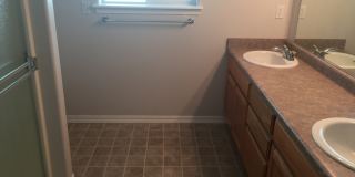 Nice home in newer neighborhood Gallery 11