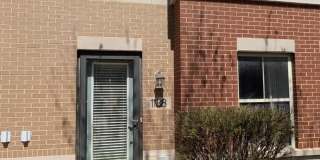 1138 W Washburne Avenue Gallery 1