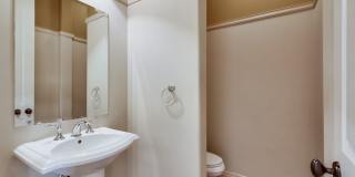 Beautiful 4 bedroom, 4.5 bathroom Home in the Varadero Community Gallery 35