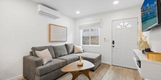 Newly remodeled and fully "furnished" 1 bed 1 bath in Mission Beach. 9 months rental or month to month. Gallery 4
