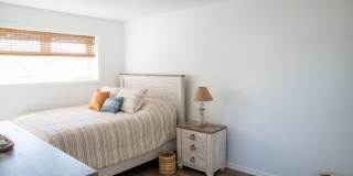 455 Ocean Boulevard Gallery 9