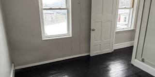 5 Bedroom Pet Friendly House in Lancaster! Gallery 13
