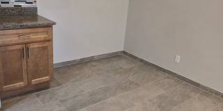 Beautifully Renovated Two Bedroom Condo in Ladue School District Gallery 5