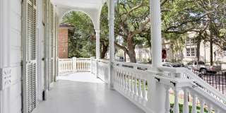 Private Porch - 1BR/1BA Newly Renovated 1 block to Streetcar Private Porch - 1BR/1BA Newly Renovated 1 block to Streetcar Gallery 1